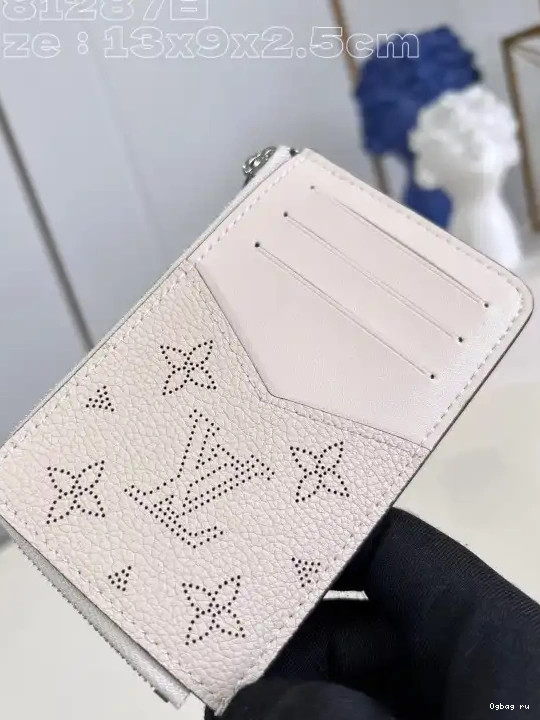 RECTO HOLDER VUITTON LOUIS VERSO CARD 0606